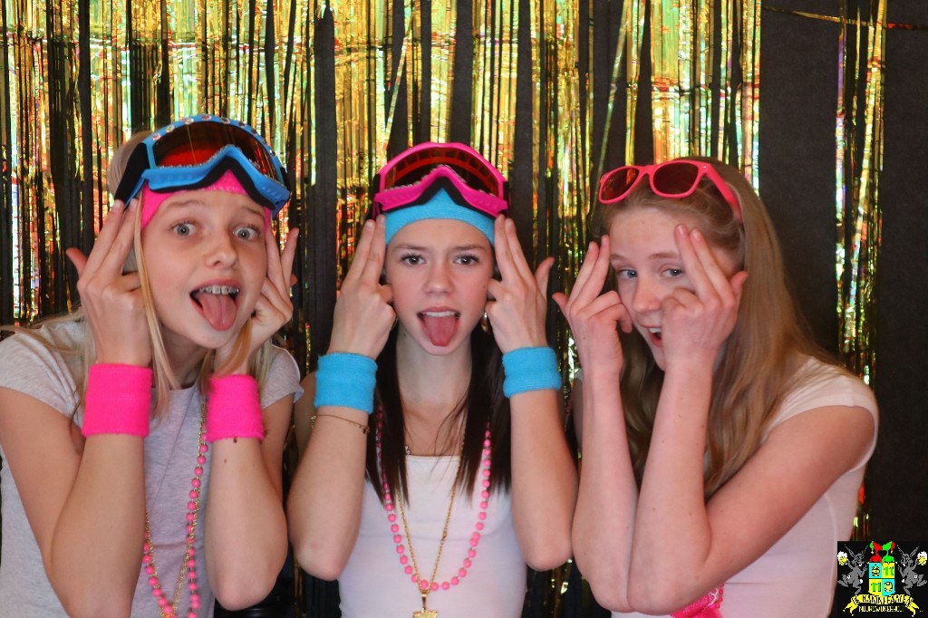 ../Images/Jeugd Opwarmbal Photobooth 379.jpg